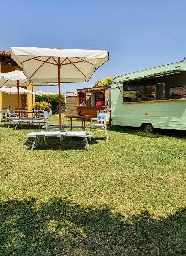 Osteria E Locanda Del Viaggiatore Russi Exteriör bild